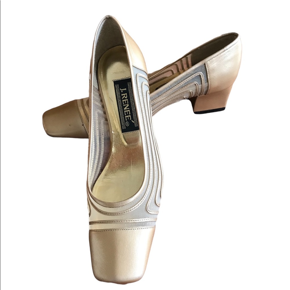 Vintage golden J. Renee shoes, size 6m